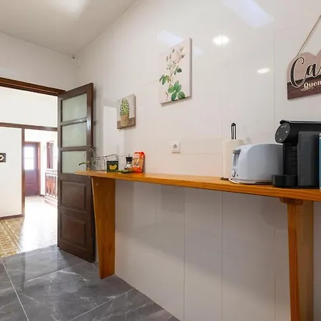 House 1 * Labruge