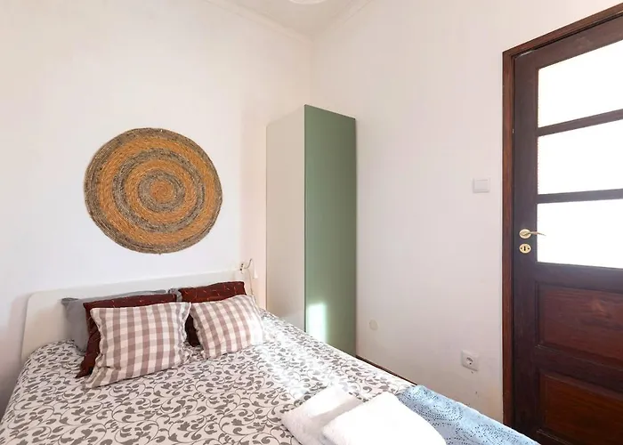 House * Лабруже